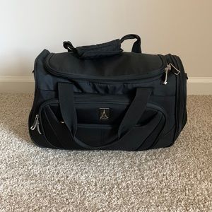 Used Travelpro Maxlite 5 Soft Tote